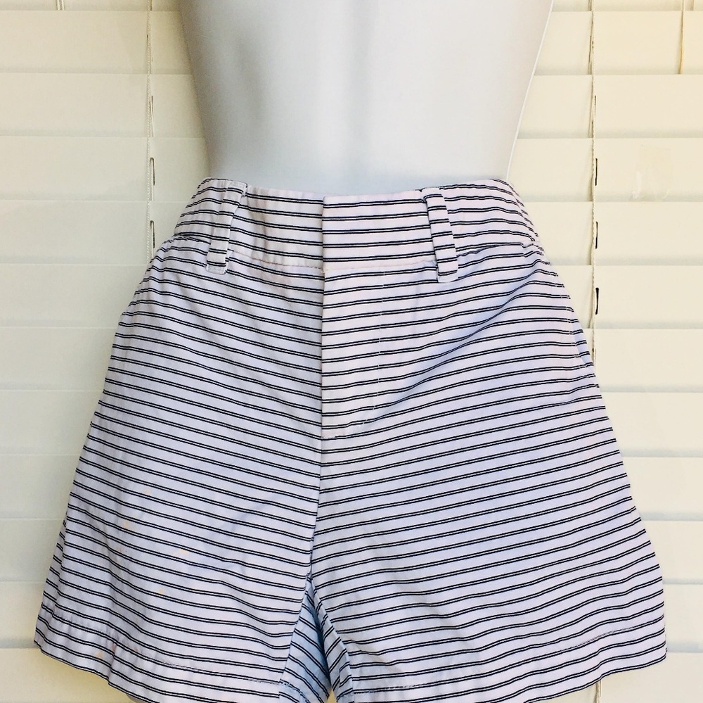 TOMMY HILFIGER WOMEN NAVY BLUE STRIPE SHORTS Sz 2